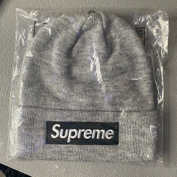 Supreme Other - Supreme Heather Gray Knit Cap